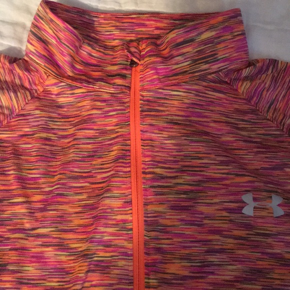 Top - Picture 2 of 5